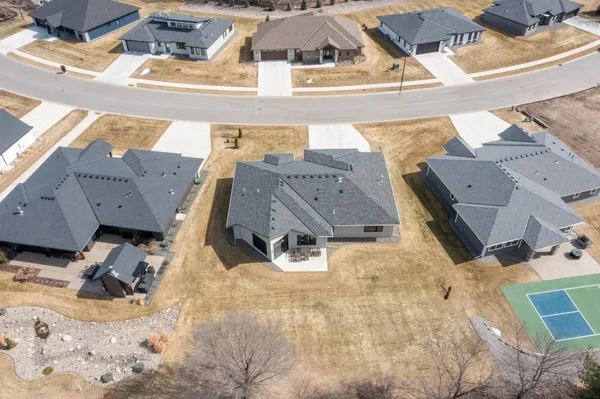 $629,900 | 2127 Tamarack Drive, St. Cloud, MN 56301