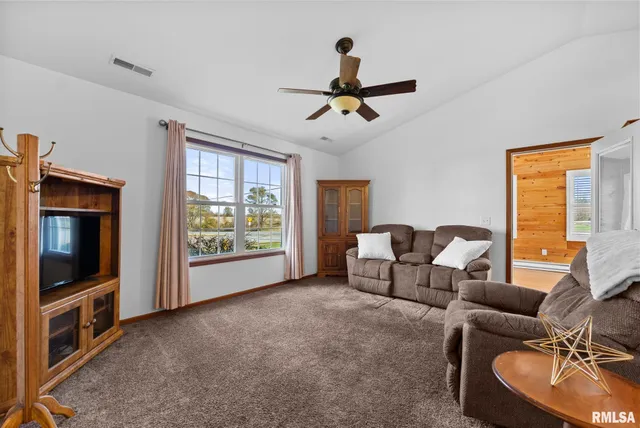 $199,900 | 3705 West 46th Street, Davenport, IA 52806