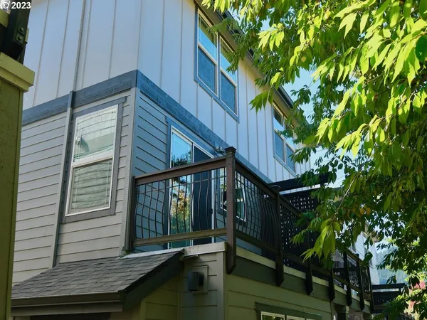 $299,999 | 6720 North Pittsburg Avenue, Portland, OR 97203