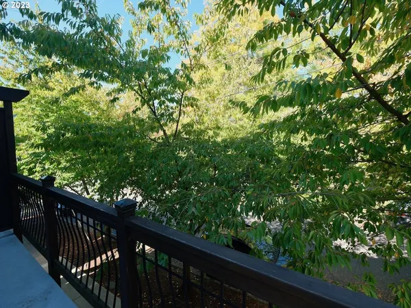 $299,999 | 6720 North Pittsburg Avenue, Portland, OR 97203