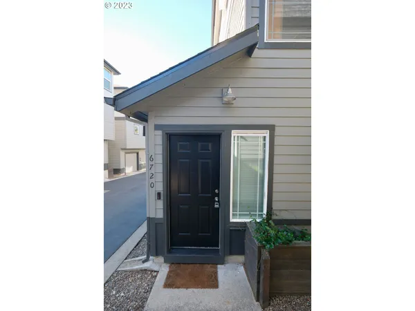 $299,999 | 6720 North Pittsburg Avenue, Portland, OR 97203
