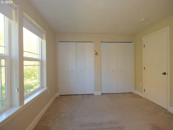 $299,999 | 6720 North Pittsburg Avenue, Portland, OR 97203