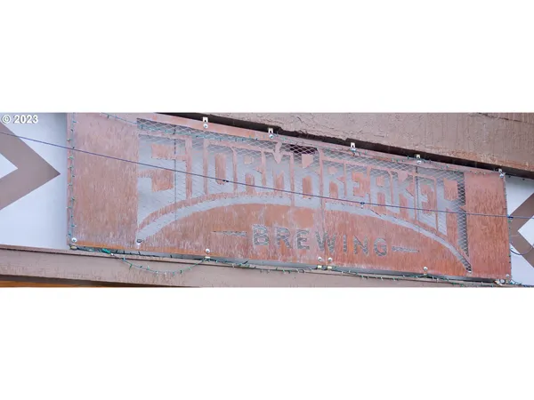 $299,999 | 6720 North Pittsburg Avenue, Portland, OR 97203