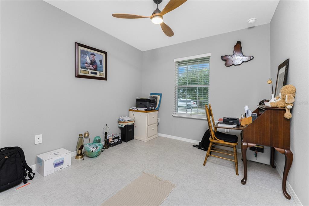 475 Posadas Circle Punta Gorda, FL 33983 - Photo 32 of 54 a room with furniture and windows