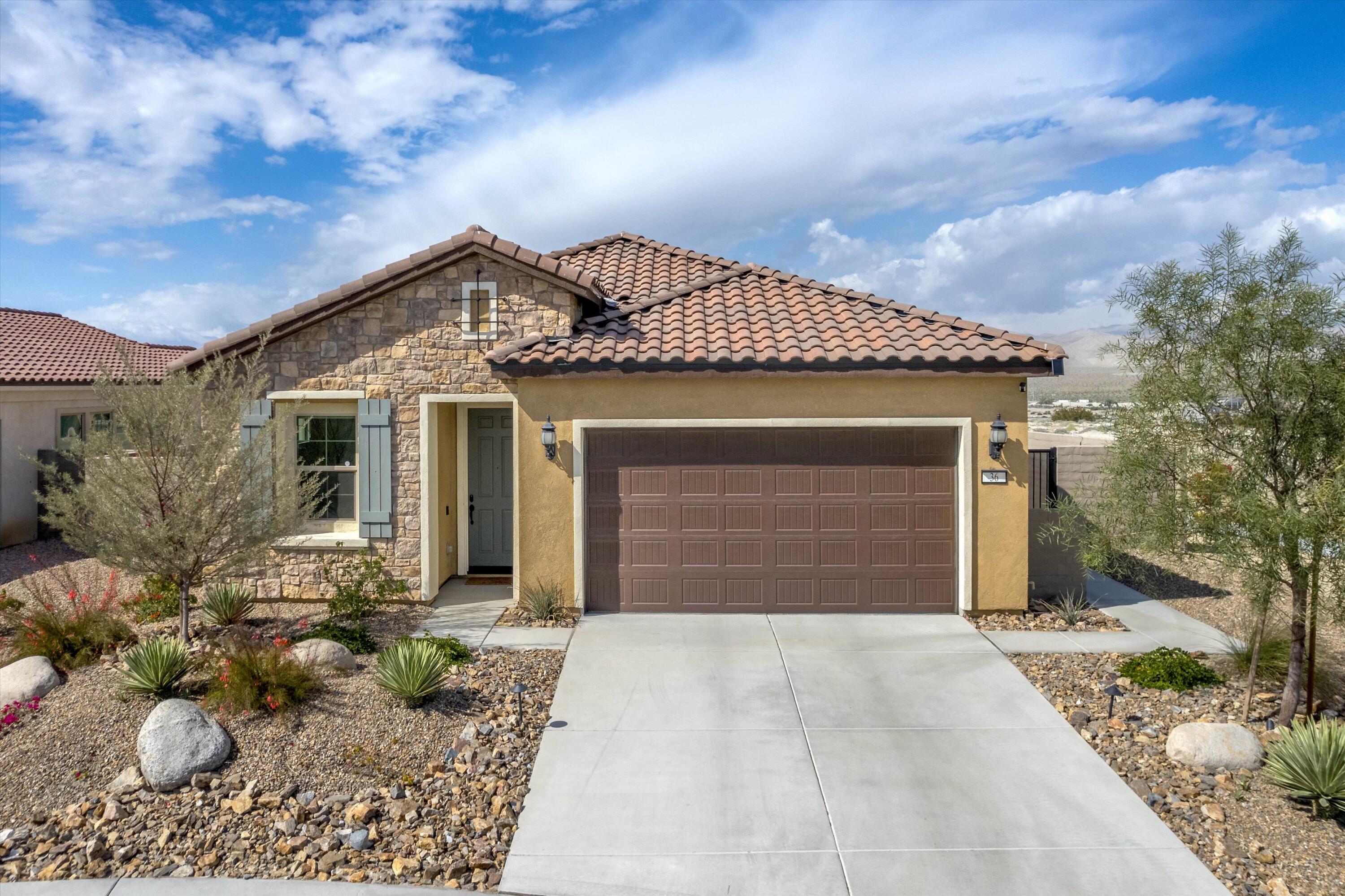 36 Semillon Rancho Mirage, CA 92270 - Photo 7 of 55 01-52851810