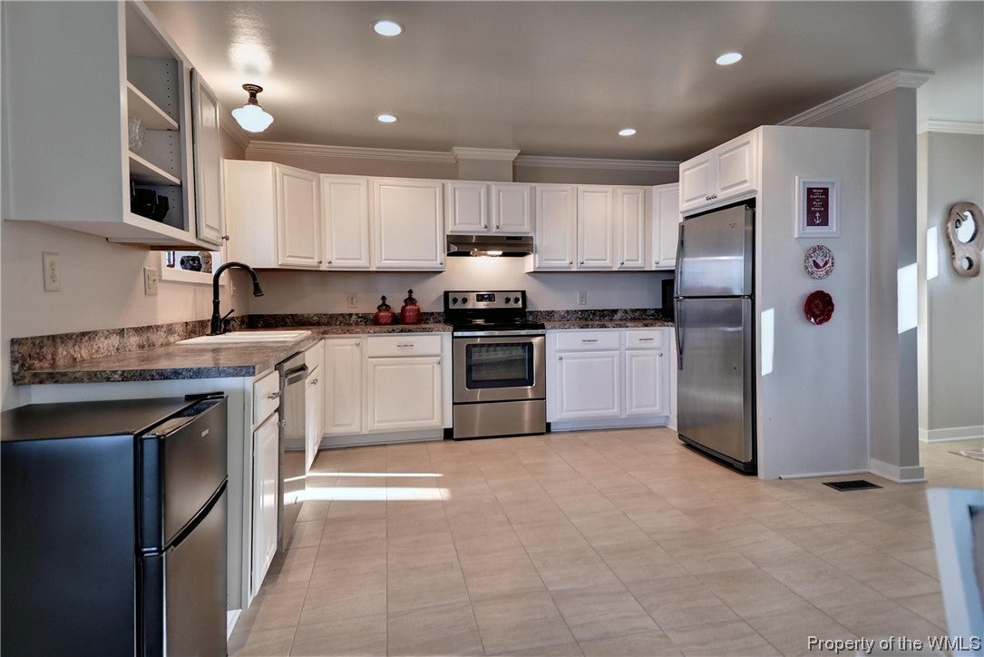 5419 Mobjack Road Gloucester, VA 23061 - Photo 16 of 50 Gallery Image 16