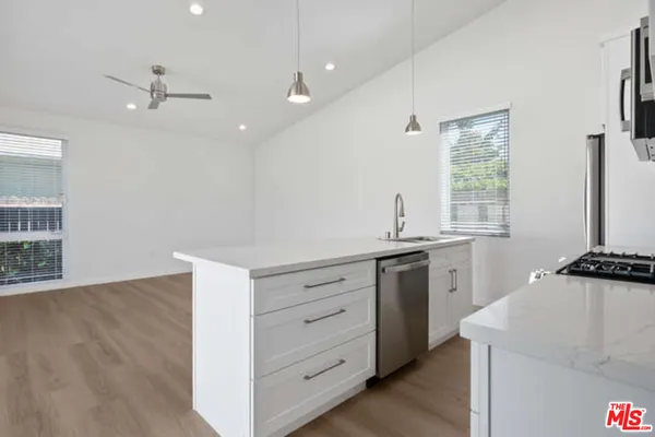 $3,800 | 15912 Vose Street, Van Nuys, CA 91406