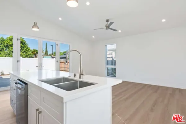 $3,800 | 15912 Vose Street, Van Nuys, CA 91406