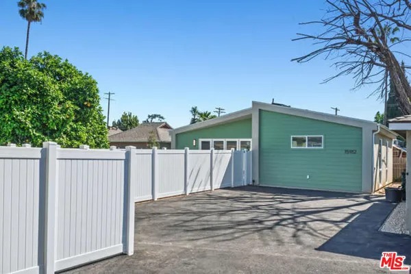 $3,800 | 15912 Vose Street, Van Nuys, CA 91406