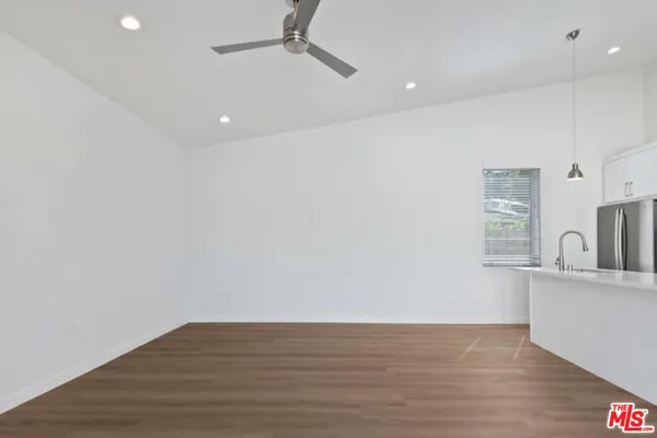 $3,800 | 15912 Vose Street, Van Nuys, CA 91406