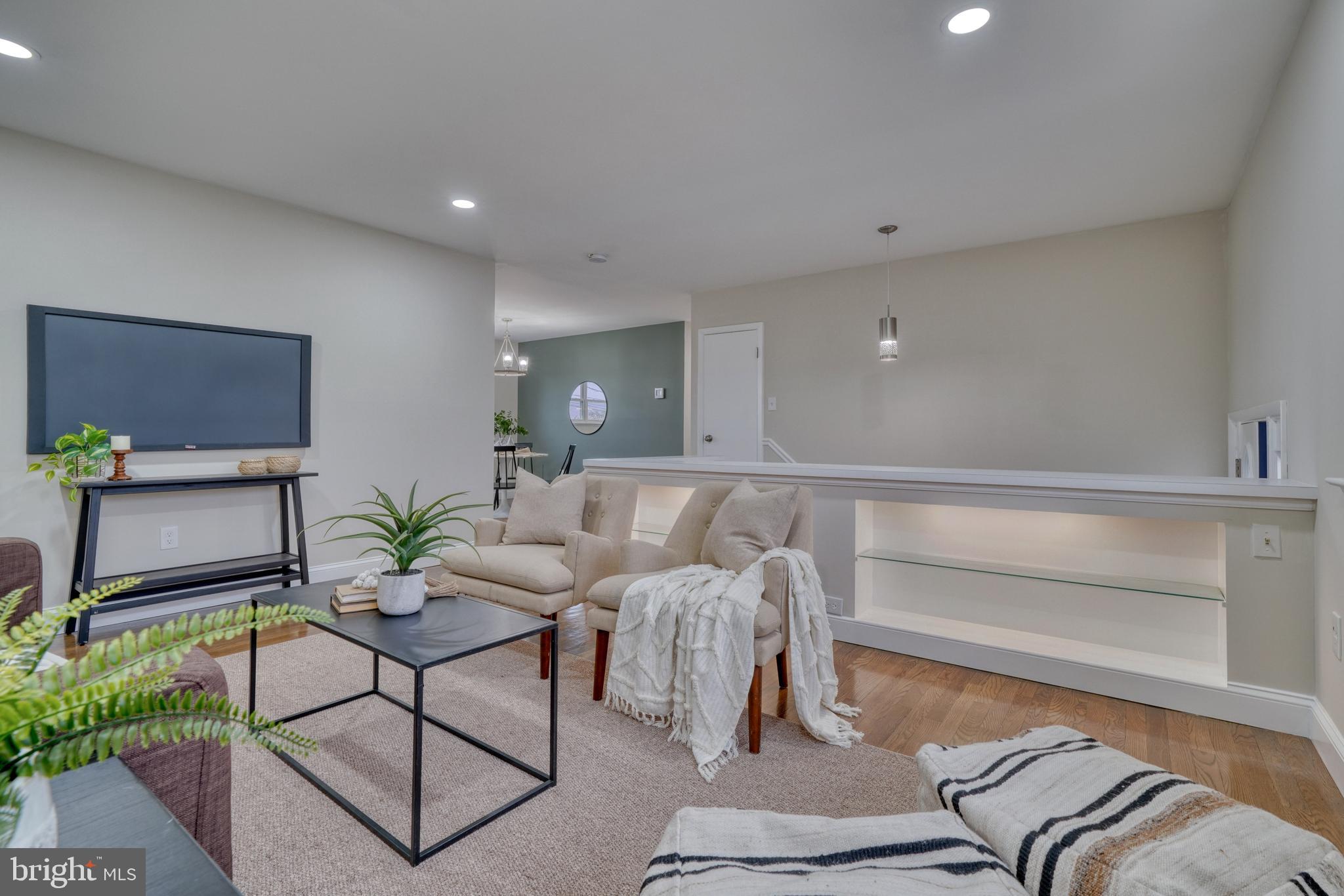 1303 Denbright Road Catonsville, MD 21228 - Photo 11 of 52