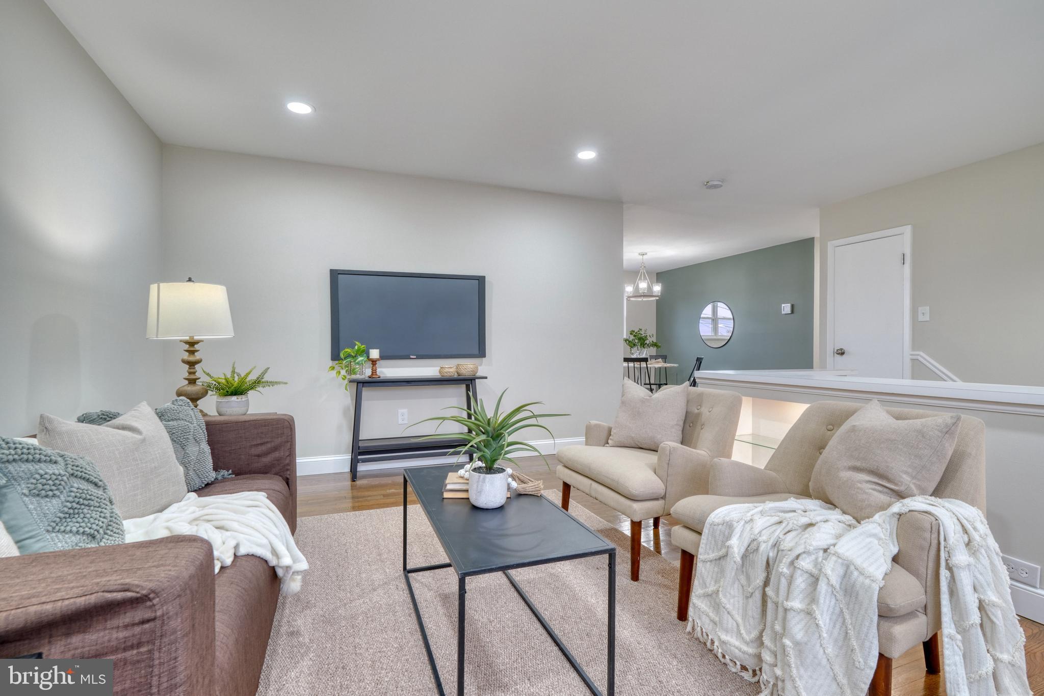 1303 Denbright Road Catonsville, MD 21228 - Photo 12 of 52