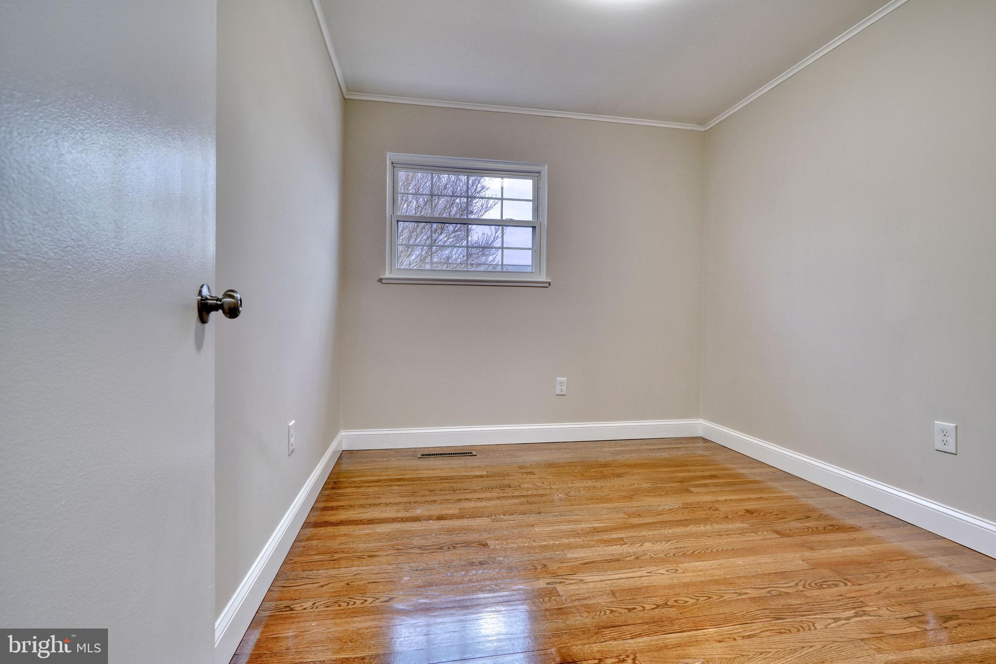 1303 Denbright Road Catonsville, MD 21228 - Photo 22 of 52
