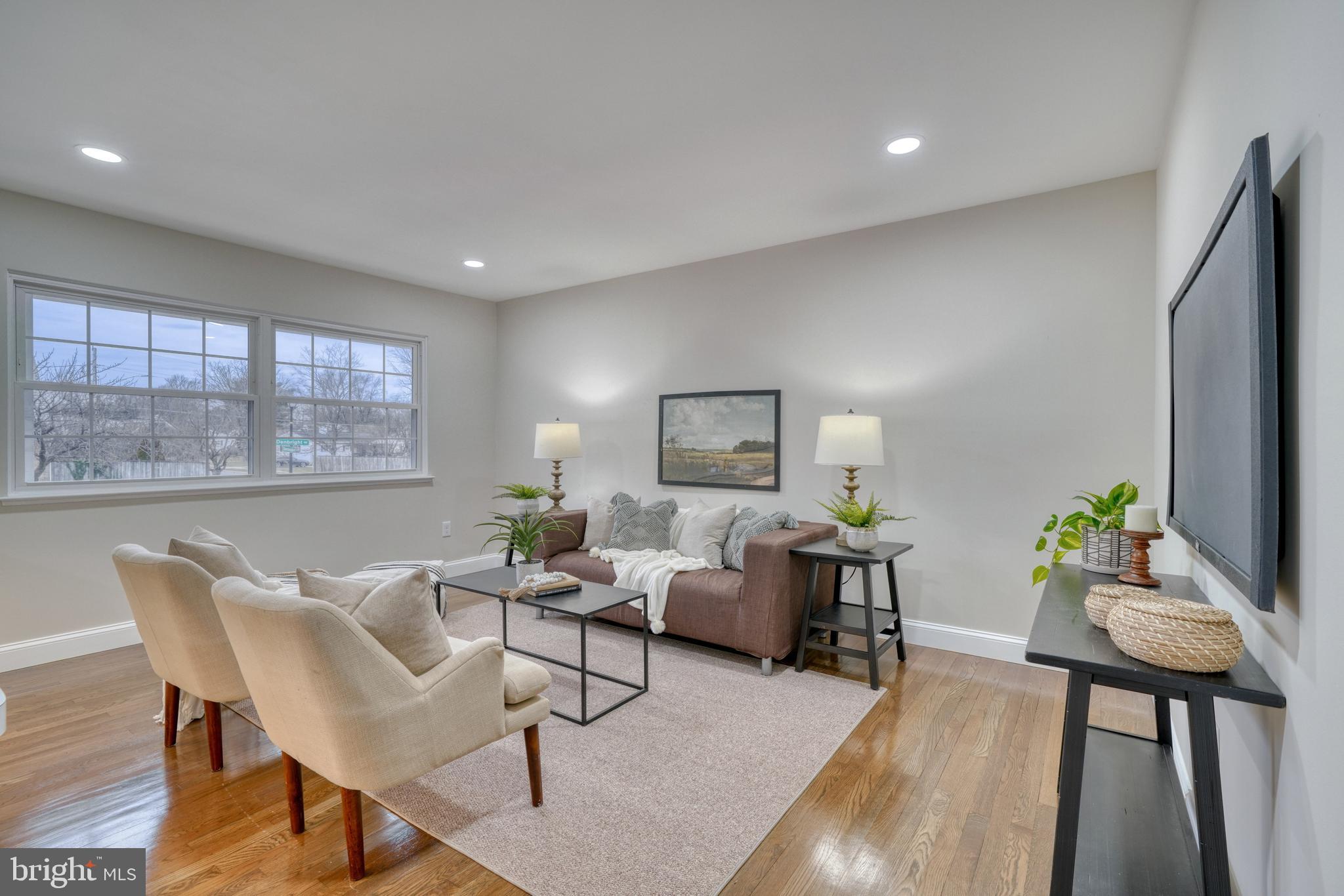 1303 Denbright Road Catonsville, MD 21228 - Photo 8 of 52