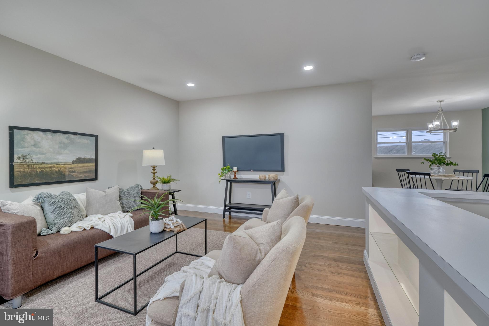 1303 Denbright Road Catonsville, MD 21228 - Photo 9 of 52