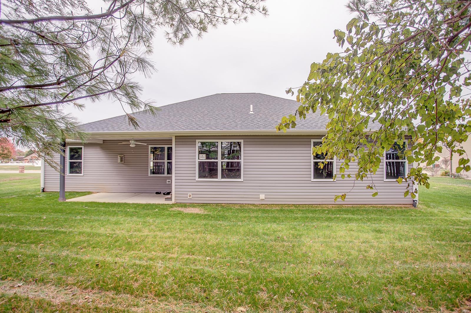 715 Wheatfield Road O'Fallon, IL 62269 - Photo 5 of 56