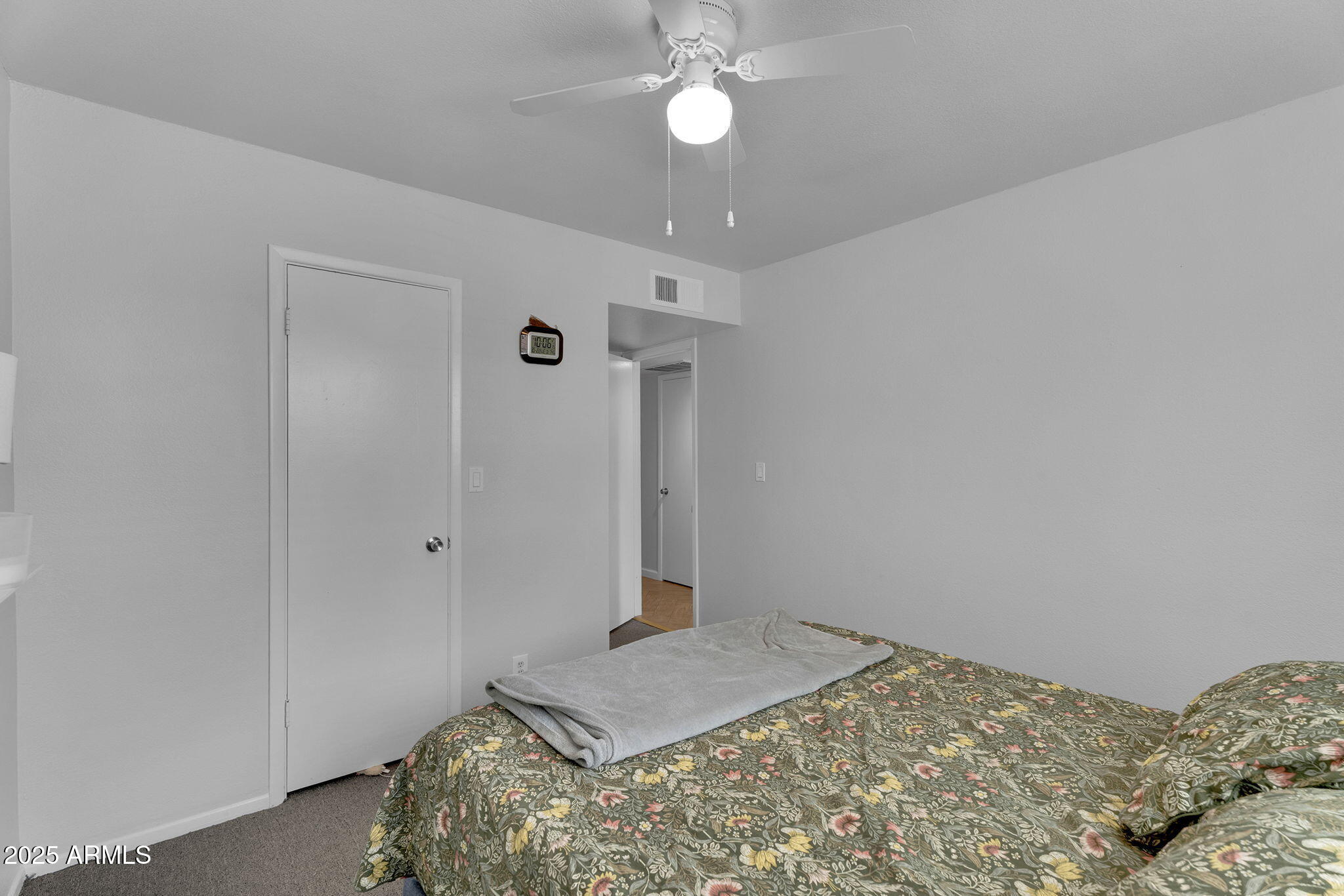 3626 North 37th Street, Unit 7 Phoenix, AZ 85018 - Photo 13 of 25 12-web-or-mls-37th St-13