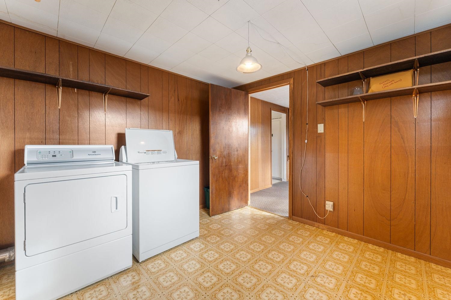 102 South Albert Avenue Reedsburg, WI 53959 - Photo 18 of 38