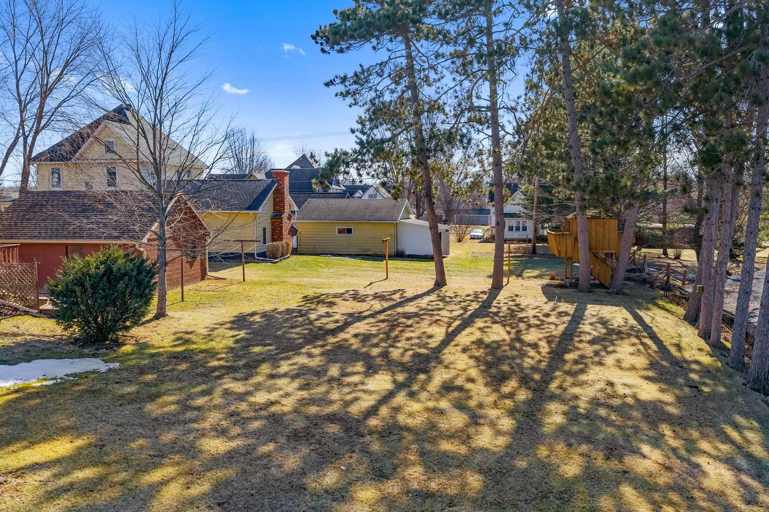 102 South Albert Avenue Reedsburg, WI 53959 - Photo 32 of 38