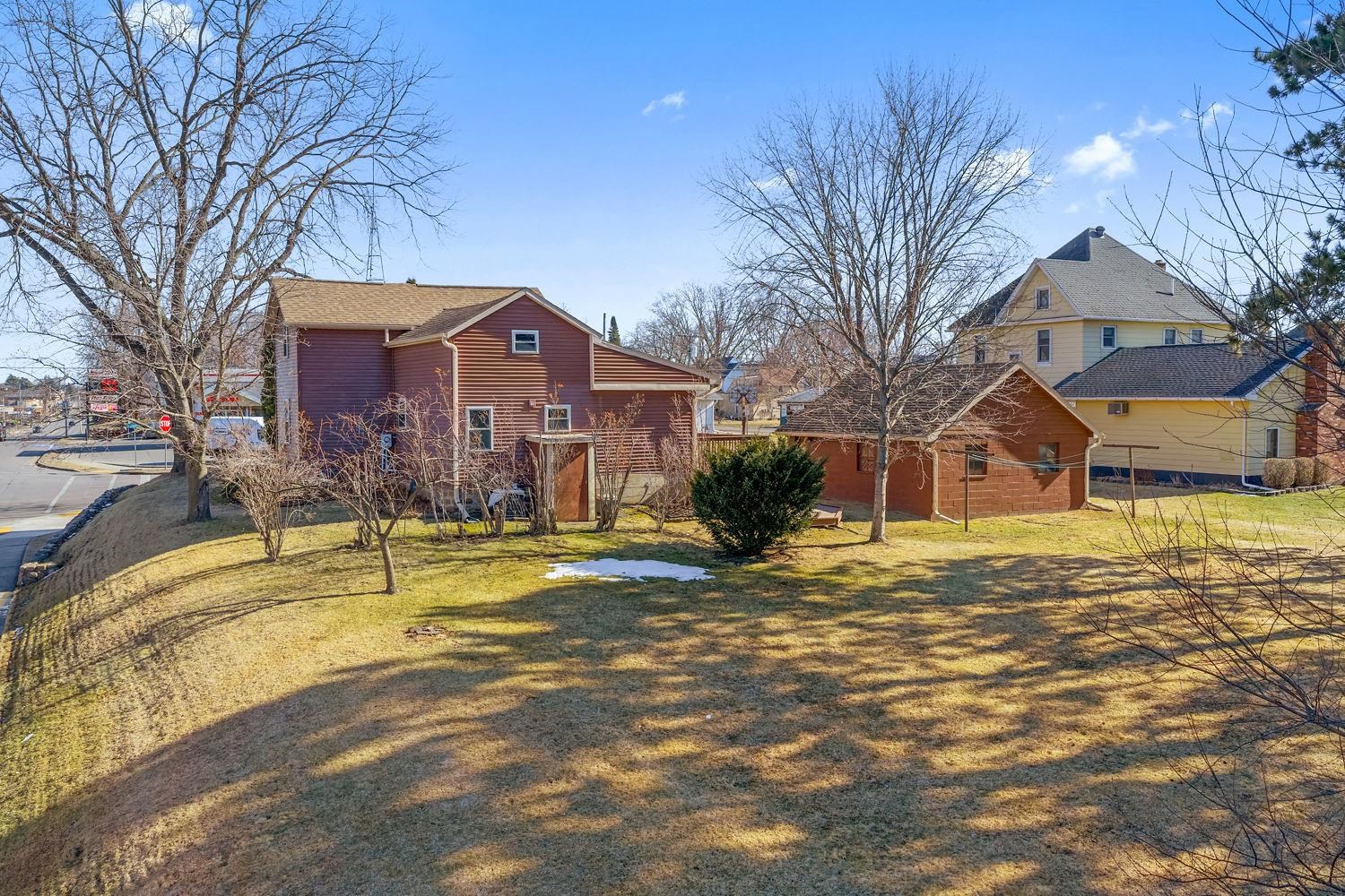 102 South Albert Avenue Reedsburg, WI 53959 - Photo 34 of 38