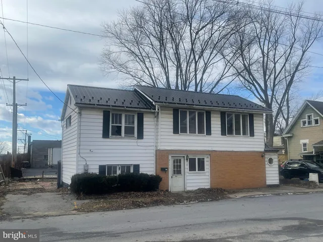 $59,900 | 811 Meadow Street, Altoona, PA 16602