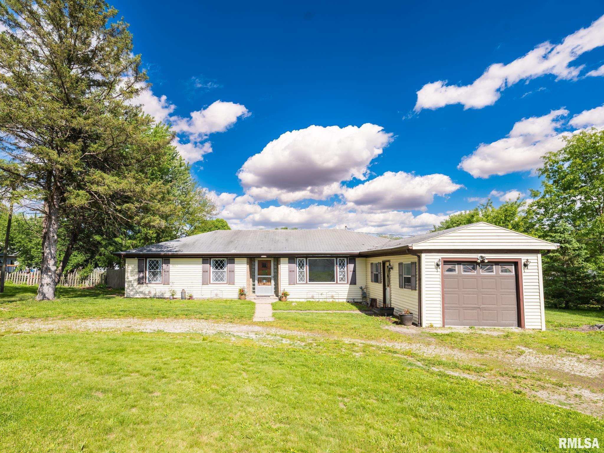 611 Woodland Trail Washington, IL 61571 - Photo 1 of 34