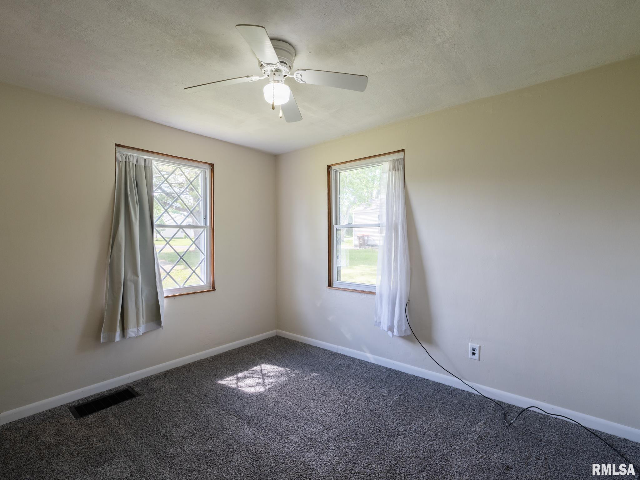 611 Woodland Trail Washington, IL 61571 - Photo 20 of 34