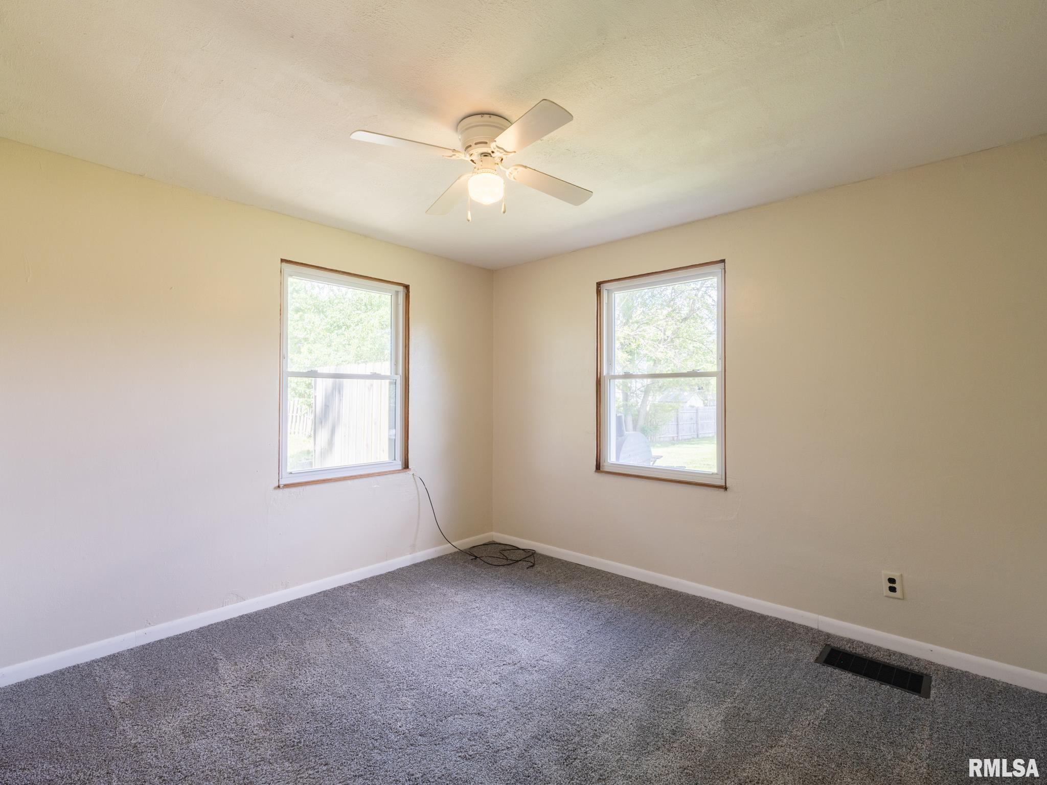611 Woodland Trail Washington, IL 61571 - Photo 24 of 34