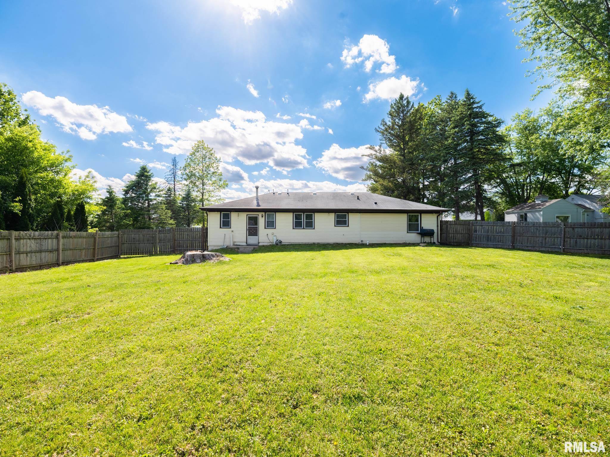 611 Woodland Trail Washington, IL 61571 - Photo 33 of 34
