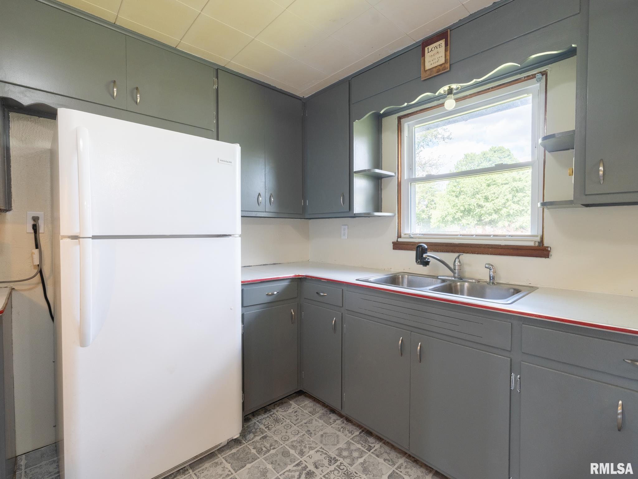 611 Woodland Trail Washington, IL 61571 - Photo 9 of 34