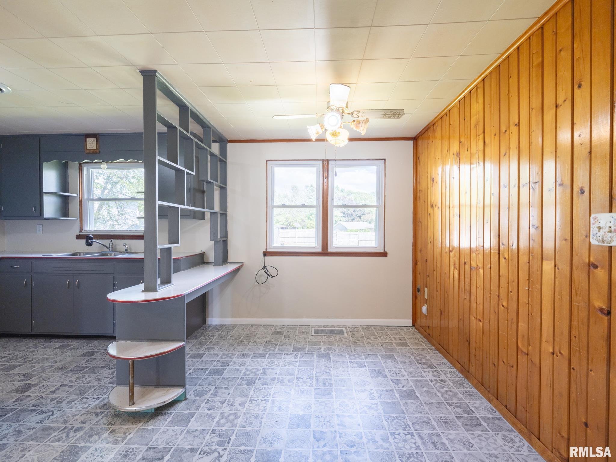 611 Woodland Trail Washington, IL 61571 - Photo 10 of 34