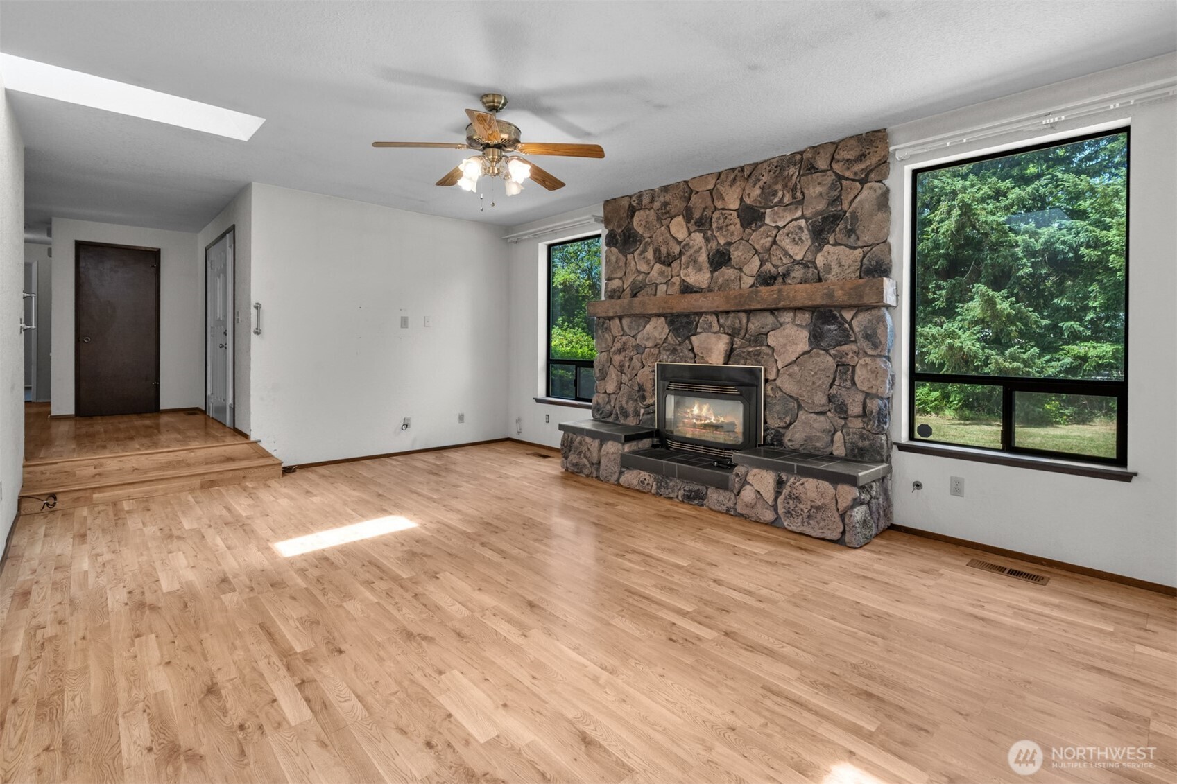 7825 Mullen Road Southeast Lacey, WA 98513 - Photo 7 of 29