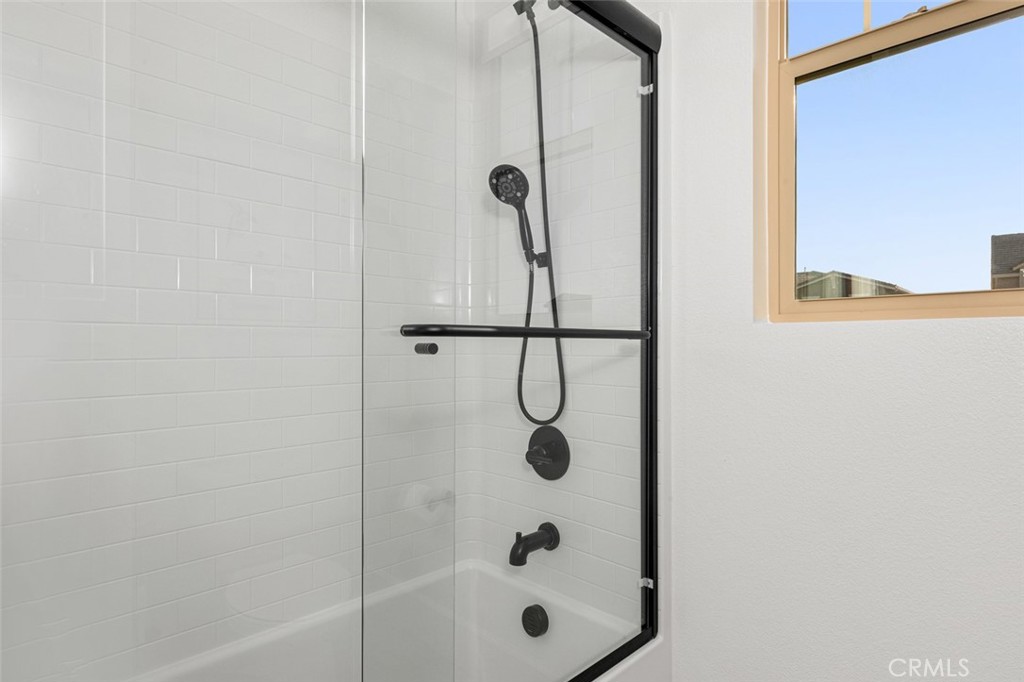 39504 Caladium Drive Temecula, CA 92591 - Photo 23 of 38 a bathroom with a shower