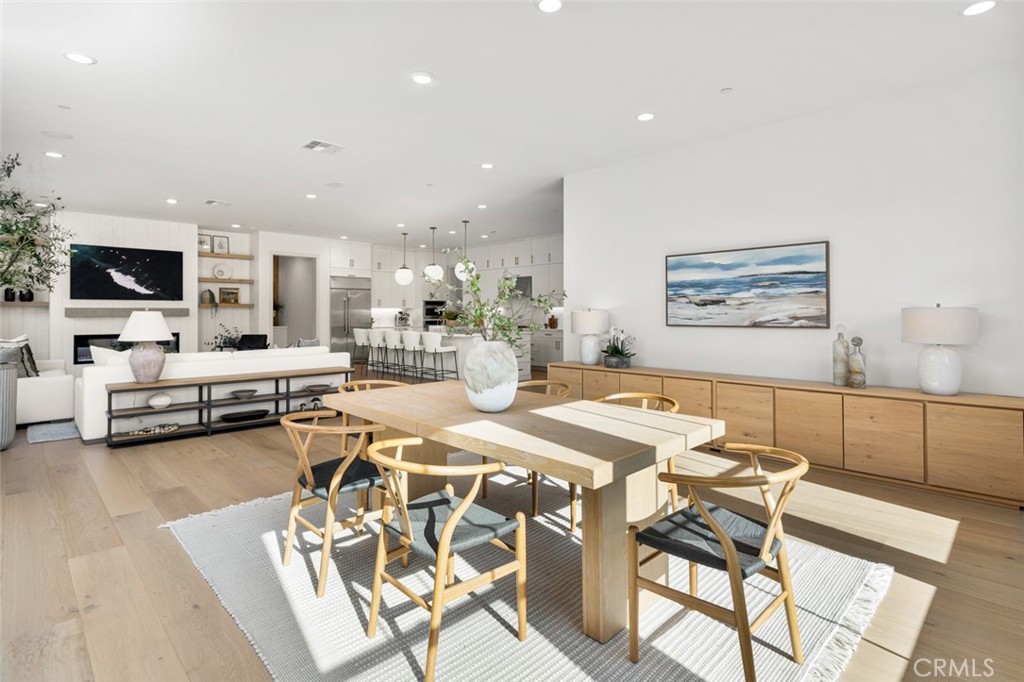 39504 Caladium Drive Temecula, CA 92591 - Photo 9 of 38 a living room with furniture and flat screen tv