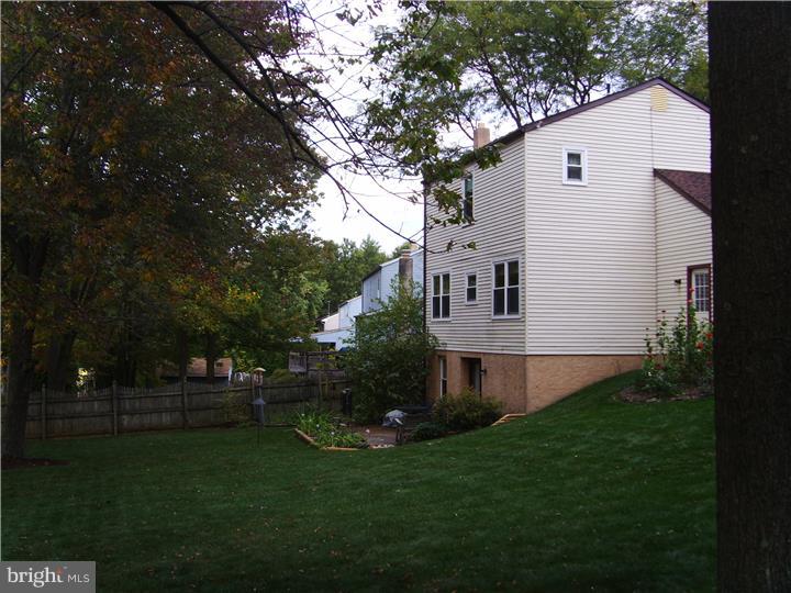 107 Twining Road Lansdale, PA 19446 - Photo 25 of 25 Exterior Back