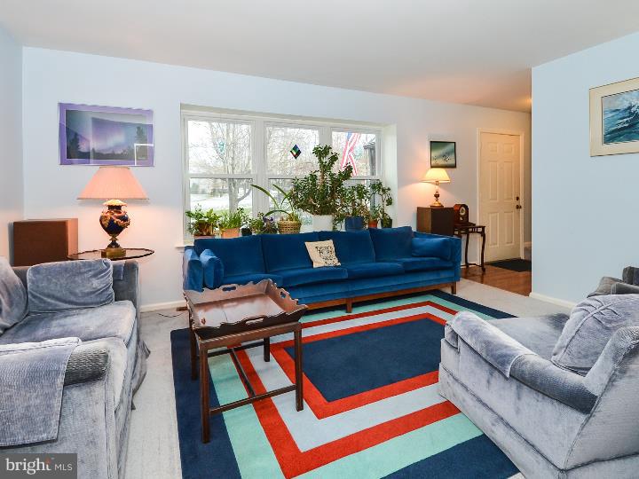 107 Twining Road Lansdale, PA 19446 - Photo 6 of 25 Living Room