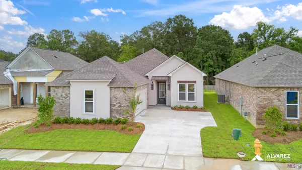 $384,990 | 6831 Garden Hill Drive, Baton Rouge, LA 70817