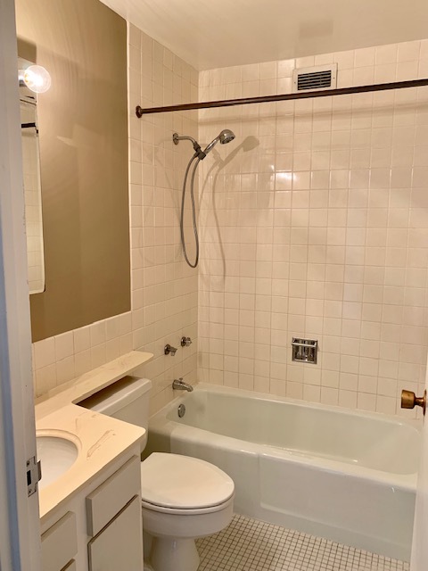6171 North Sheridan Road, Unit 405 Chicago, IL 60660 - Photo 9 of 14