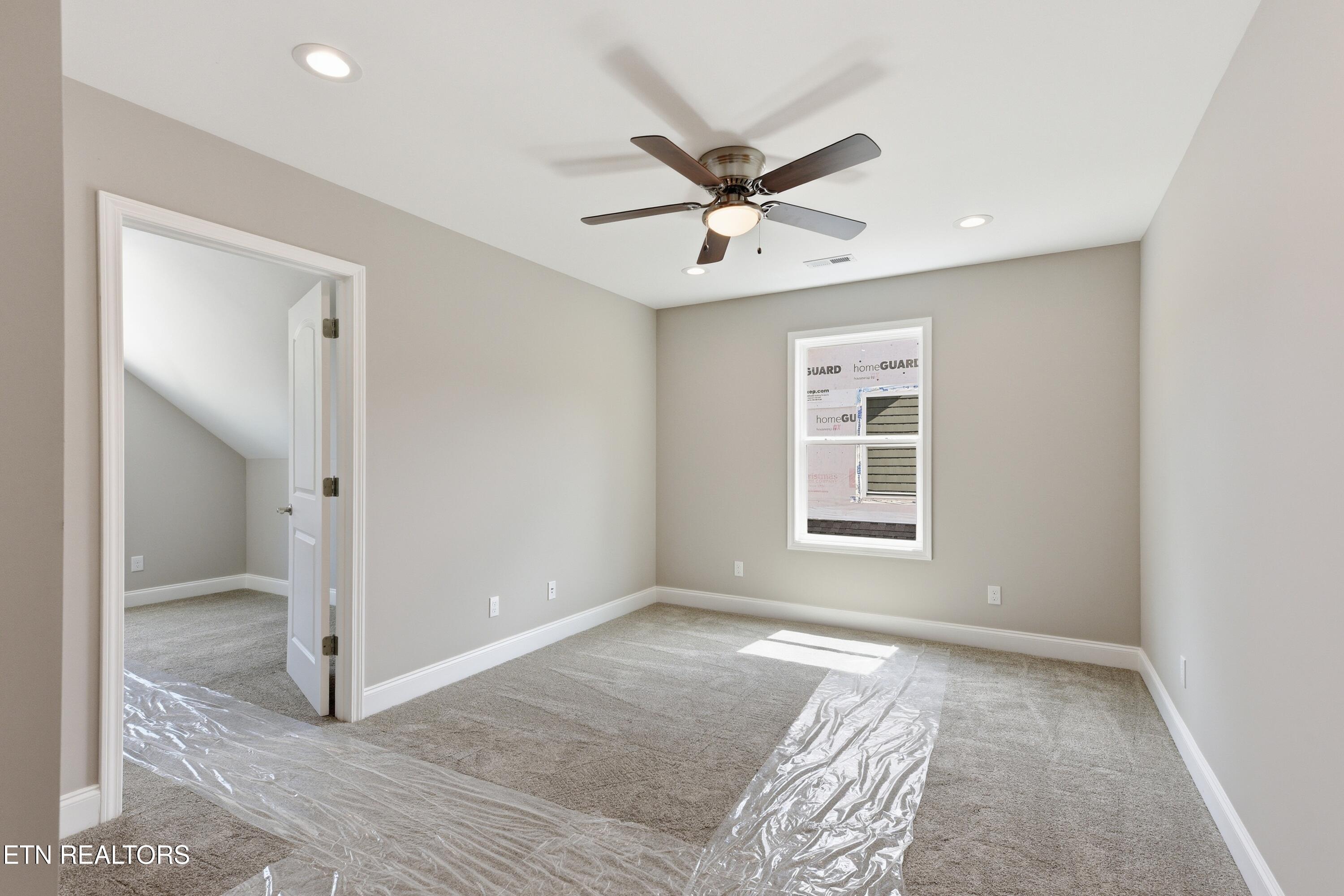 162 Crossroads Boulevard Oak Ridge, TN 37830 - Photo 29 of 45 27-print-DSC_6628