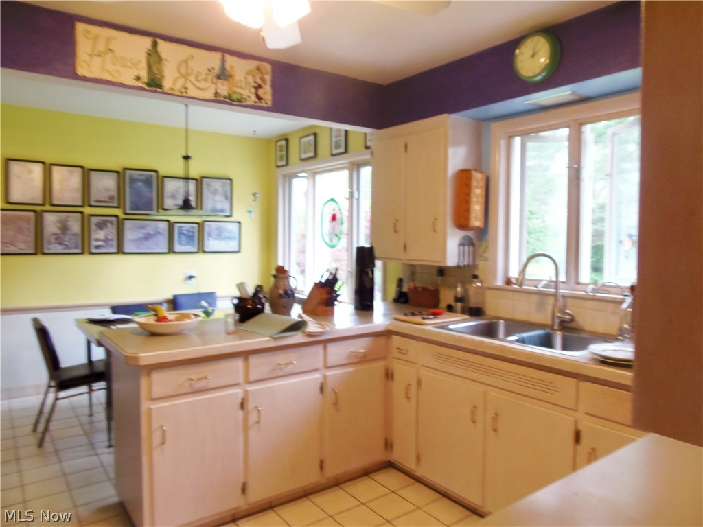 1916 Brookshire Road Akron, OH 44313 - Photo 7 of 32 Gallery Image 7