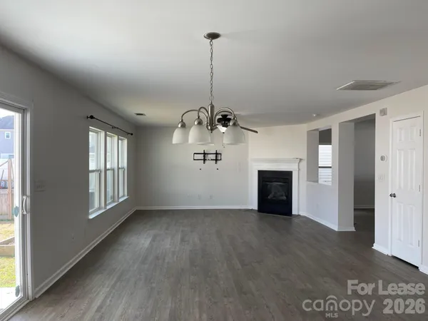 $2,300 | 176 Silverspring Place, Mooresville, NC 28117