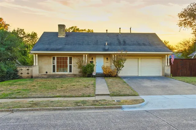 $370,000 | 1223 Farnham Court East, Irving, TX 75062