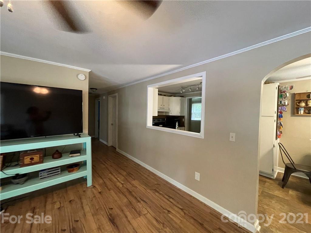 453 Swanson Road Lenoir, NC 28645 - Photo 3 of 24 Gallery Image 3