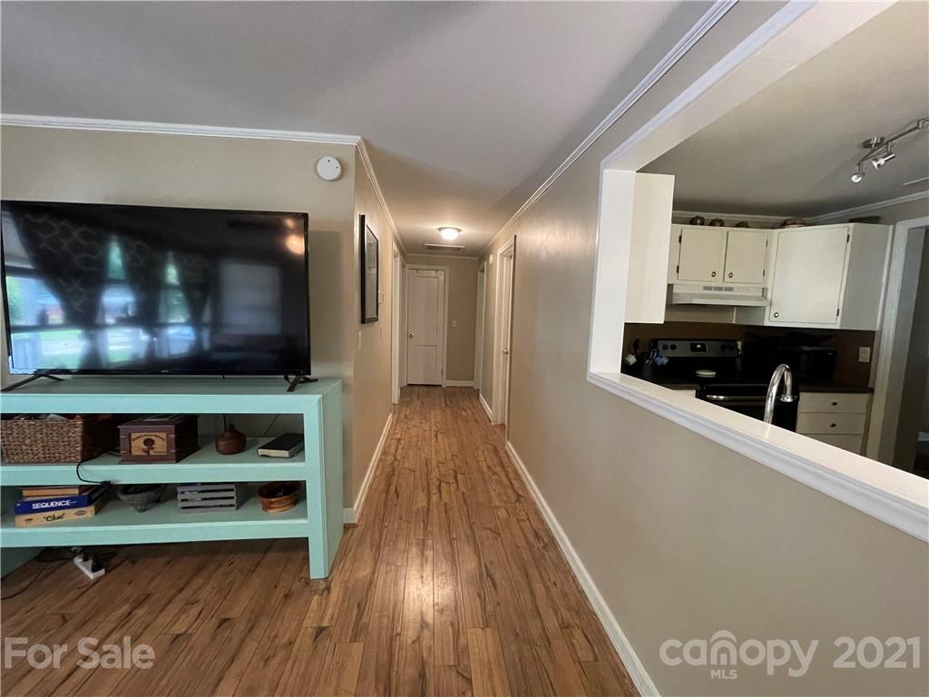 453 Swanson Road Lenoir, NC 28645 - Photo 4 of 24 Gallery Image 4