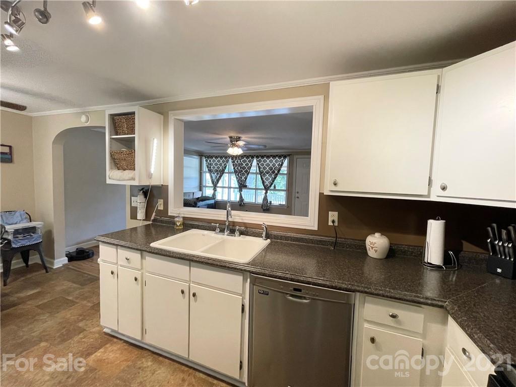 453 Swanson Road Lenoir, NC 28645 - Photo 7 of 24 Gallery Image 7