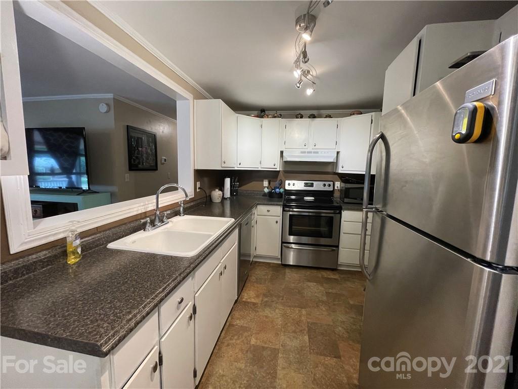453 Swanson Road Lenoir, NC 28645 - Photo 8 of 24 Gallery Image 8