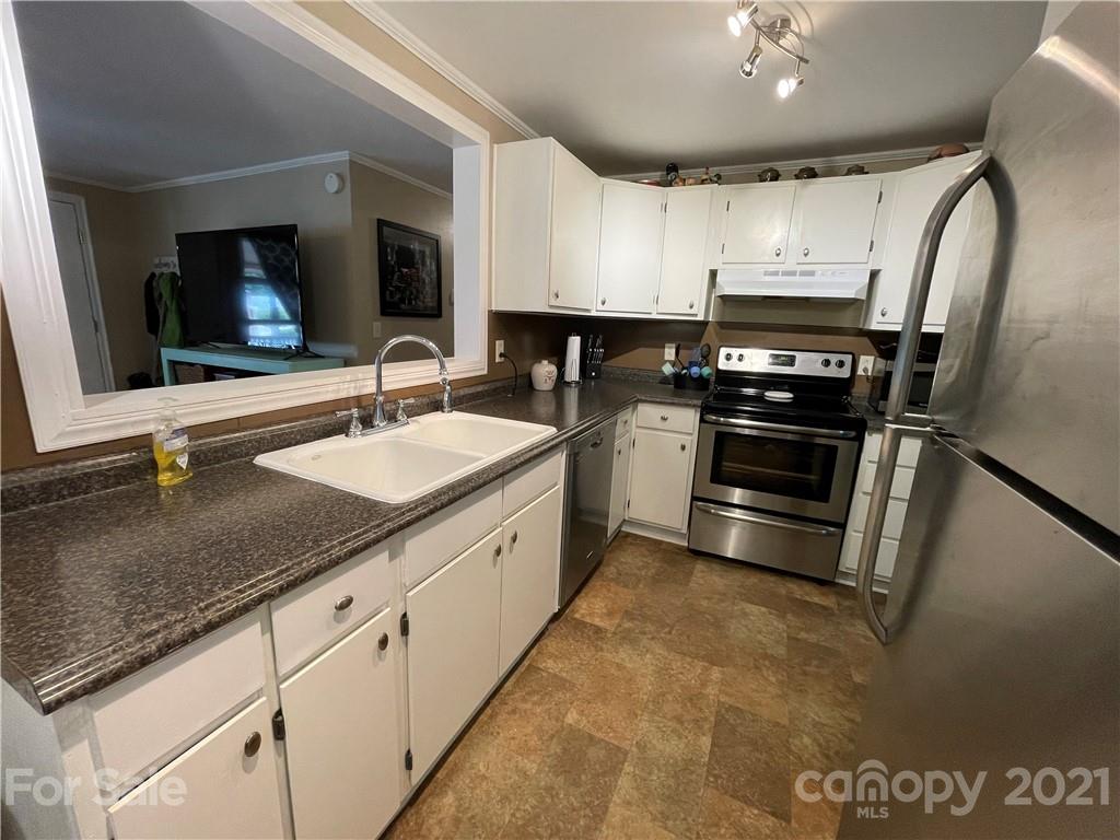 453 Swanson Road Lenoir, NC 28645 - Photo 10 of 24 Gallery Image 10