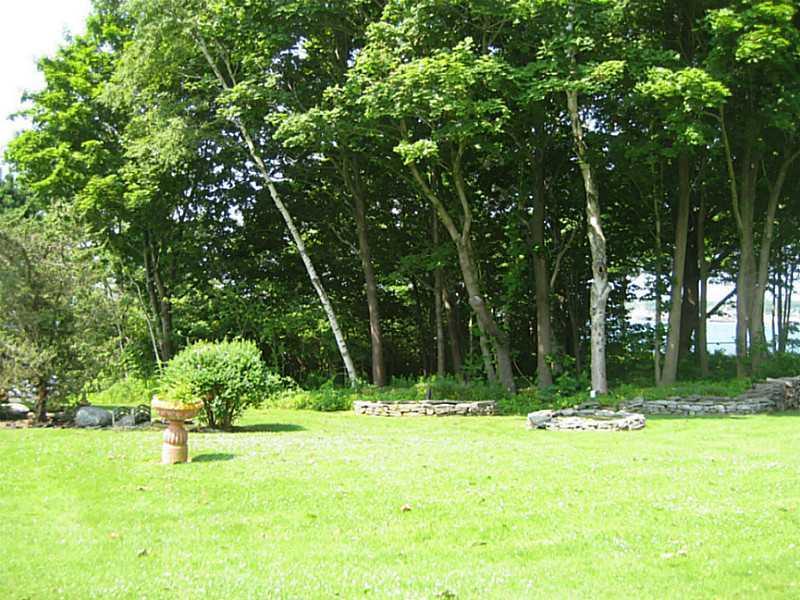 85 Samoset Road Rockland, ME 04841 - Photo 21 of 27 Yard/Garden.