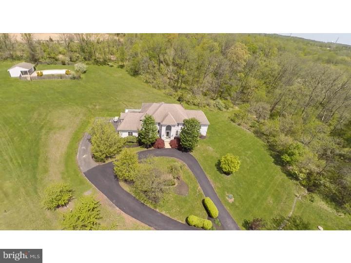 698 Swamp Road Newtown, PA 18940 - Photo 2 of 25 Exterior