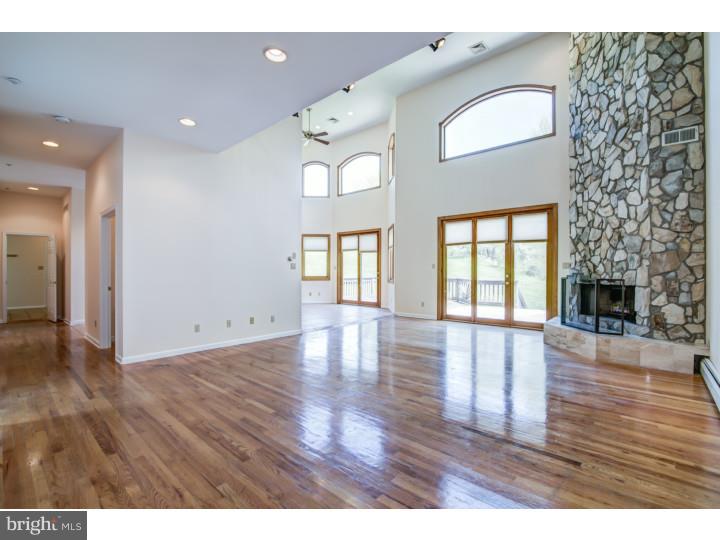 698 Swamp Road Newtown, PA 18940 - Photo 12 of 25 Great Room